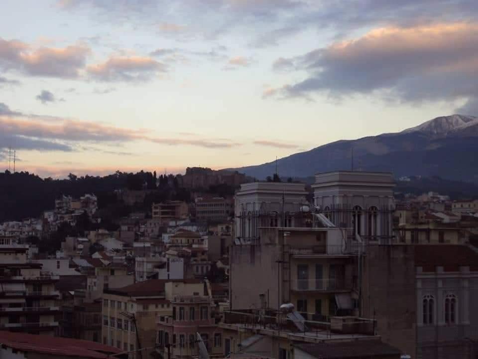 Urban Penthouse Apartamento Patras Exterior foto