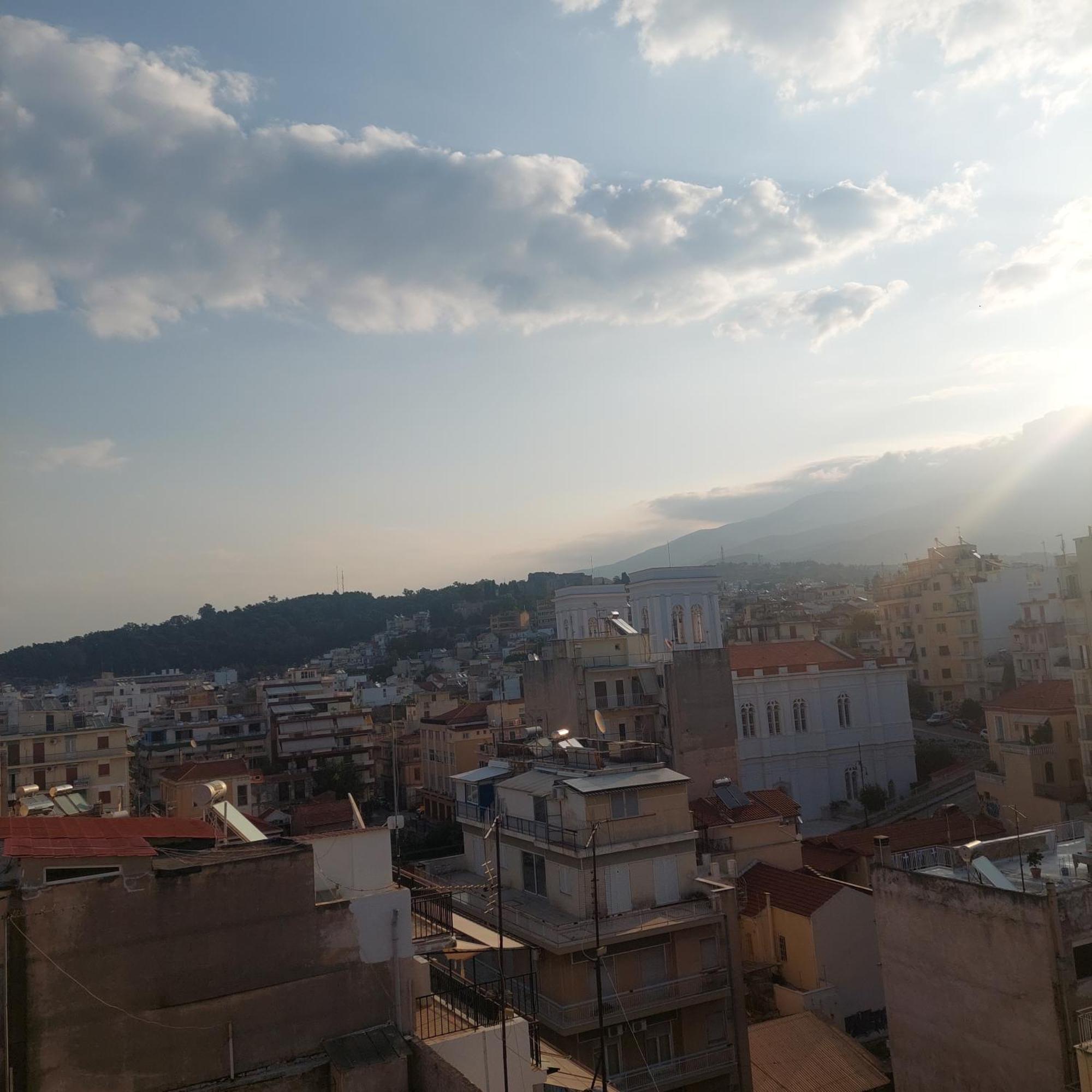 Urban Penthouse Apartamento Patras Exterior foto